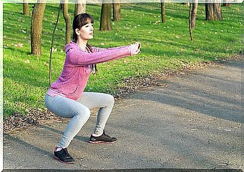 Firmer buttocks: routine knee bends