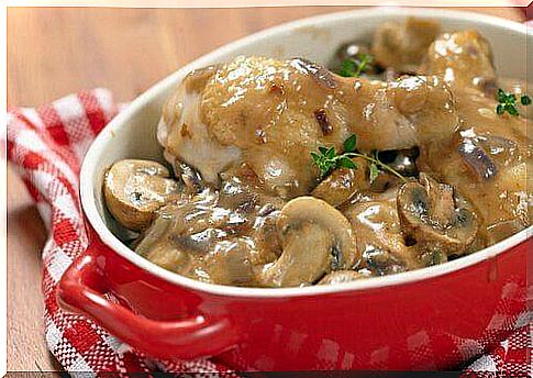 Recipes with mushrooms in white sauce