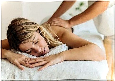 Tips to relieve depression through massage