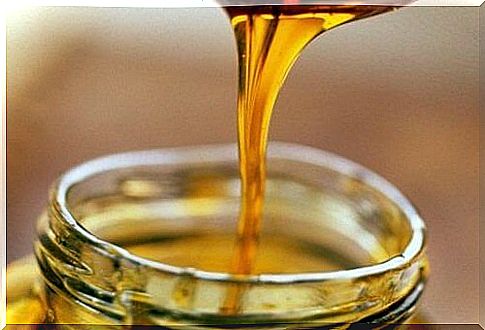 Honey, a remedy for healthy hair