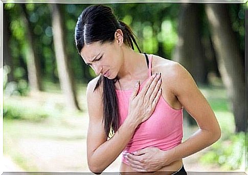 Symptoms of a heart attack such as chest pain