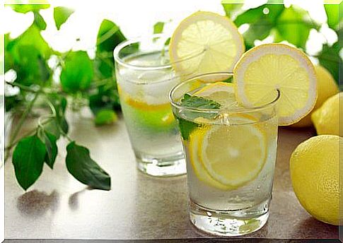 Lemon juice to remove abdominal fat