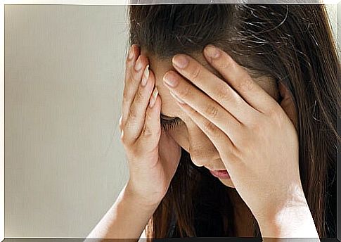 Migraines on the list of effects of serotonin deficiency