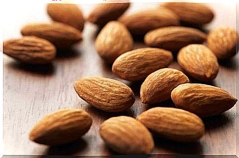 Almonds on the list of foods that improve memory