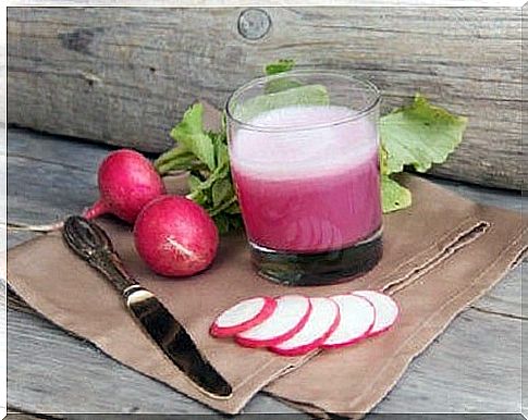 Juices that cleanse the kidneys with radishes