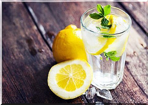 Among other things, lemon juice can help you lose weight