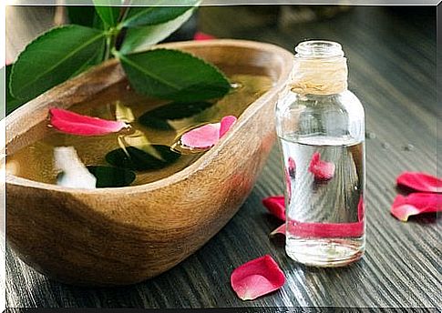 Rose water for wrinkles around the mouth