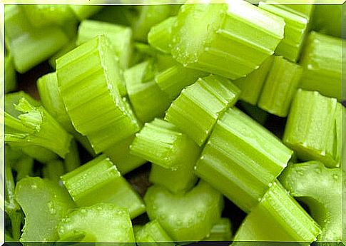 Natural remedies for dandruff with celery