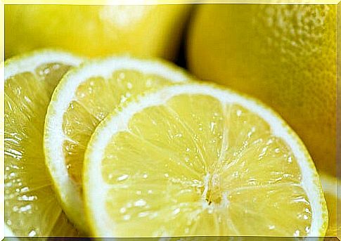 Lemon on the list of natural exfoliants