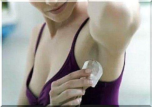 Uses of alum stone under the armpit