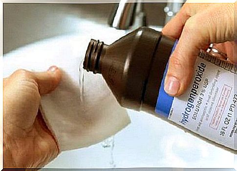 Hydrogen peroxide for whitening the underarm at home